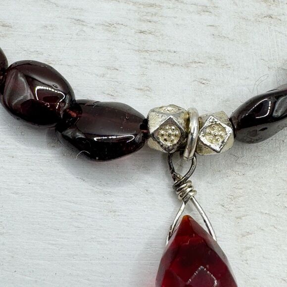 Garnet Beaded Bracelet Briolette Dangle Sterling Silver Clasp 7 1/2” Gem Stones - Picture 5 of 15